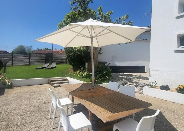 La Maison De Marie Nyaraló *